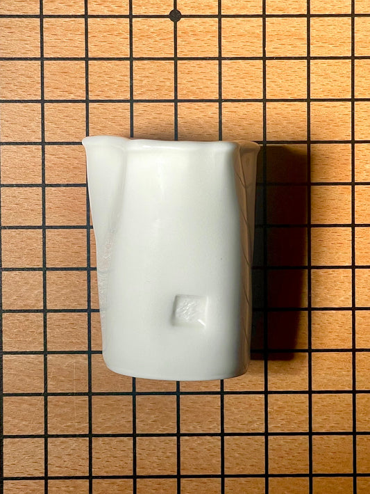 TEA-DRENCHED VESSELS: 00 PAPER CUP by Chong Office #25