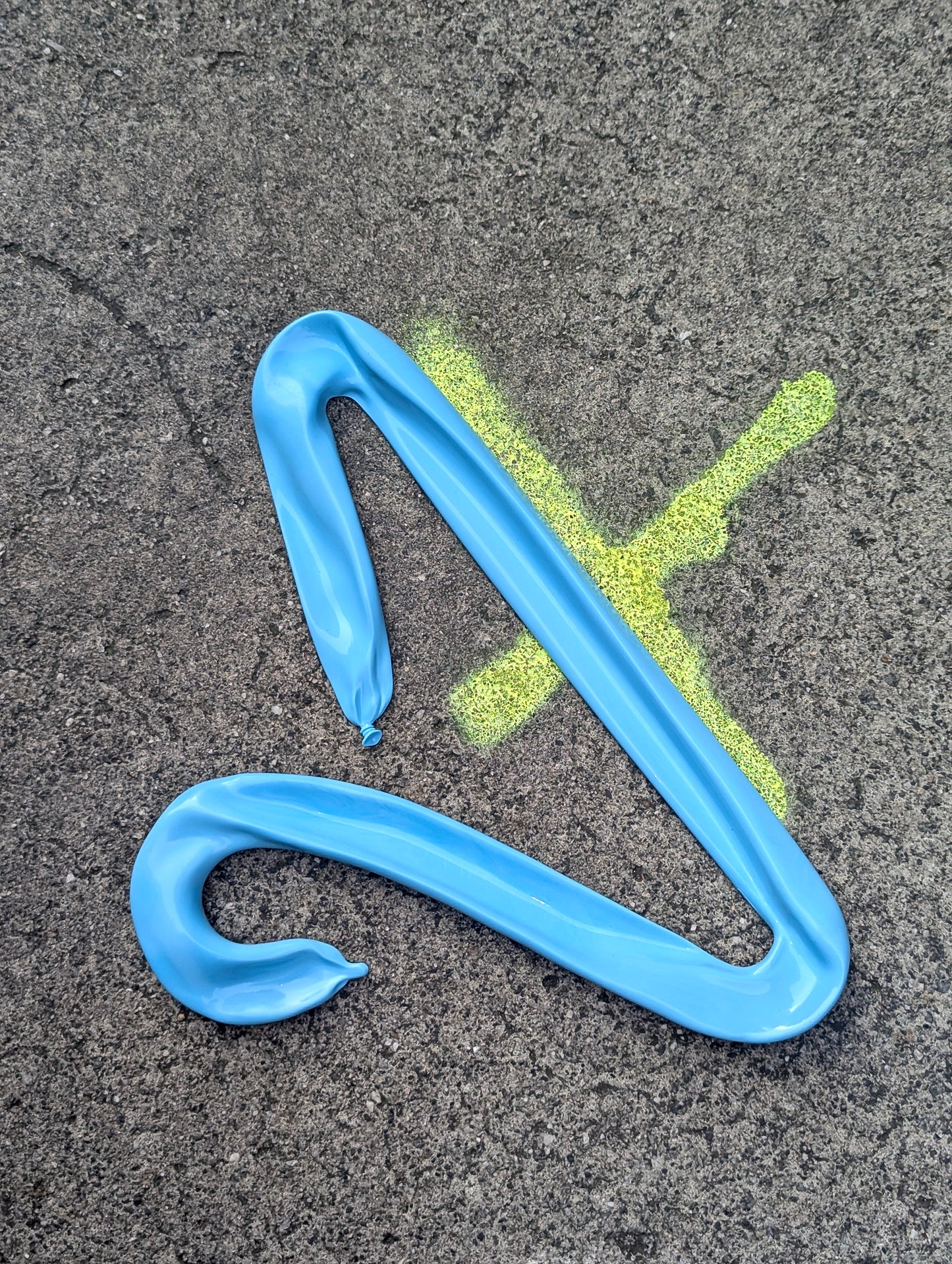 Deflated Balloon Hanger 3-Pack