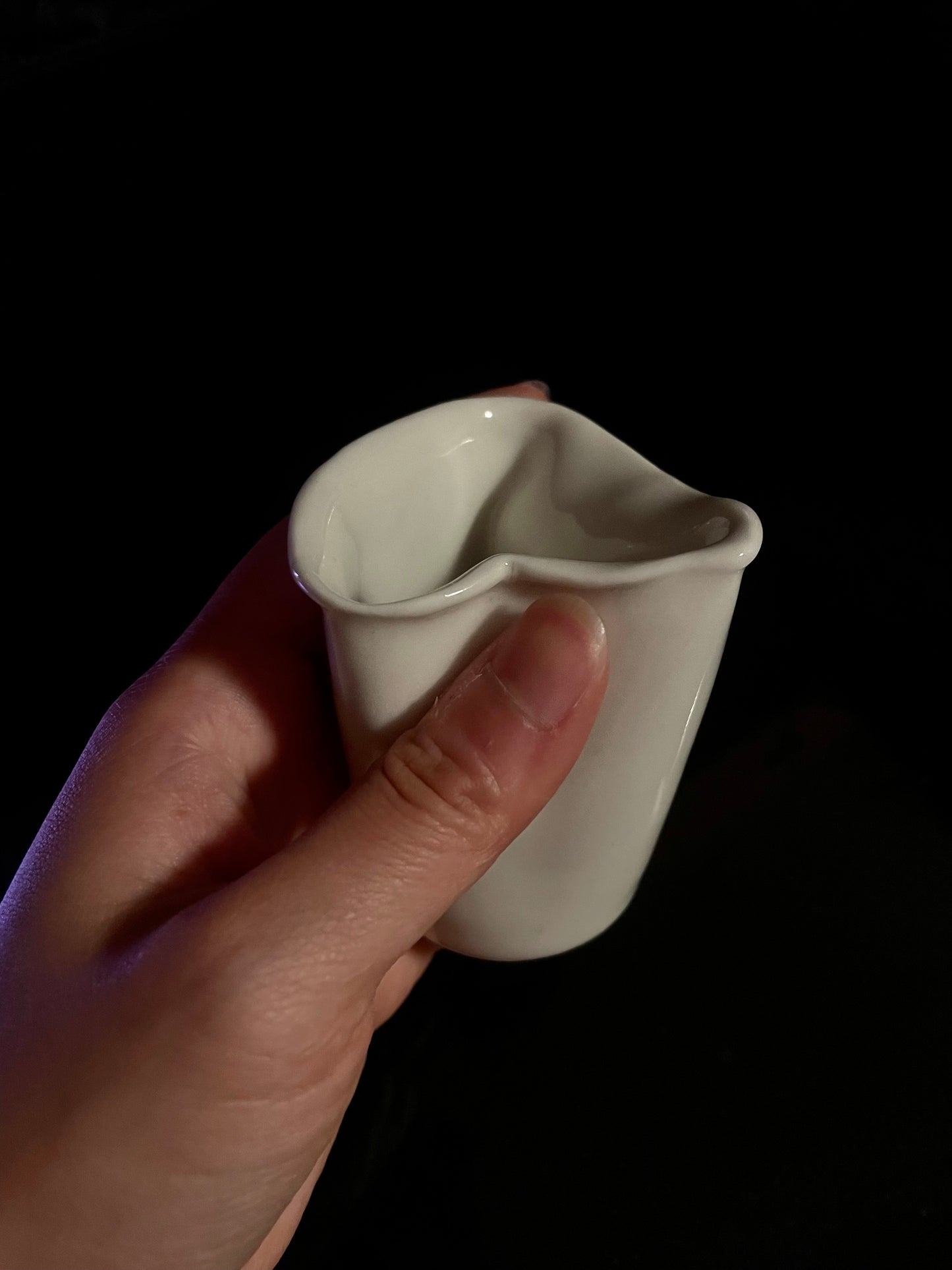 TEA-DRENCHED VESSELS: 00 PAPER CUP by Chong Office #13