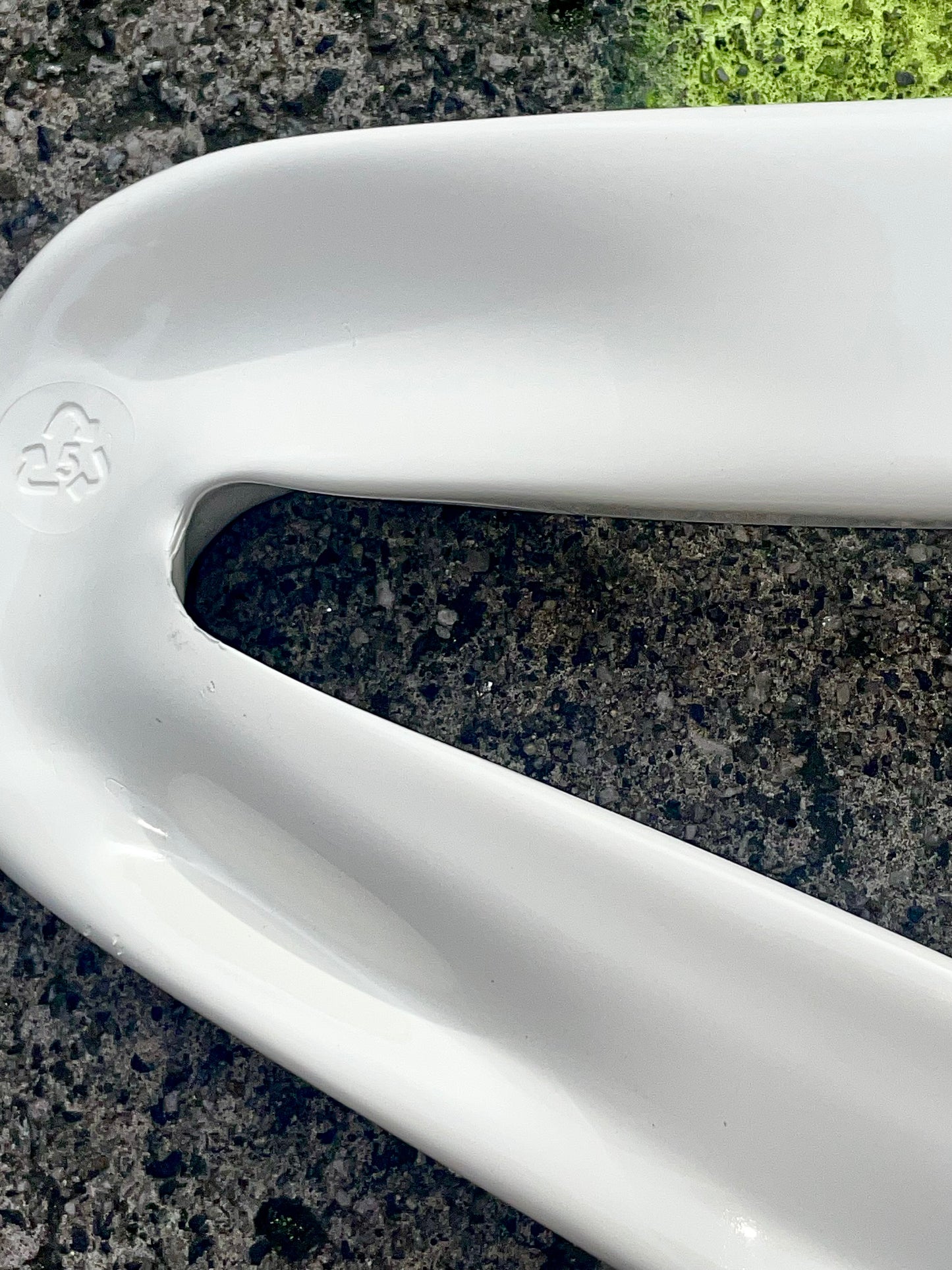 Deflated Balloon Hanger Laundry White