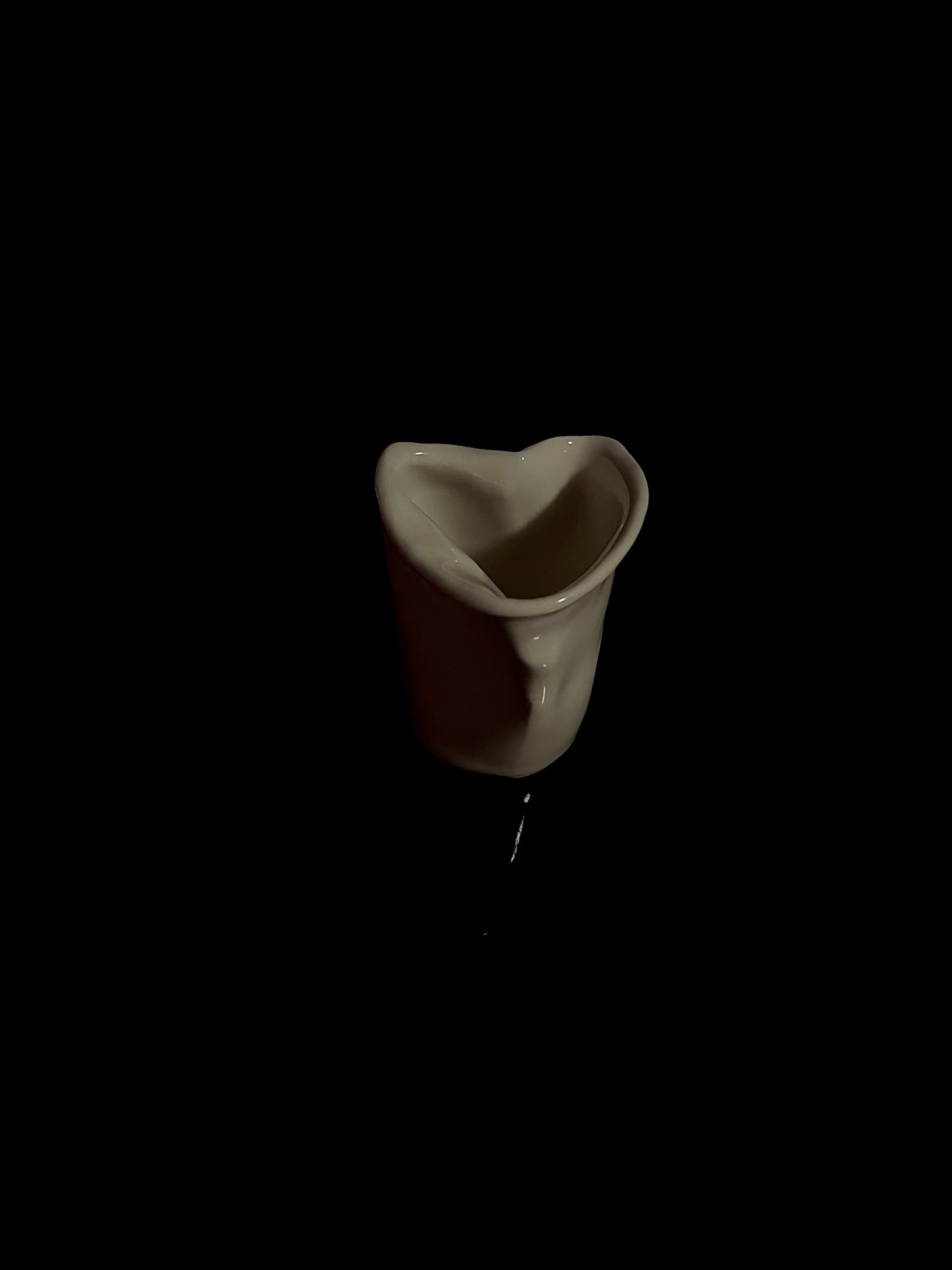 TEA-DRENCHED VESSELS: 00 PAPER CUP by Chong Office #13