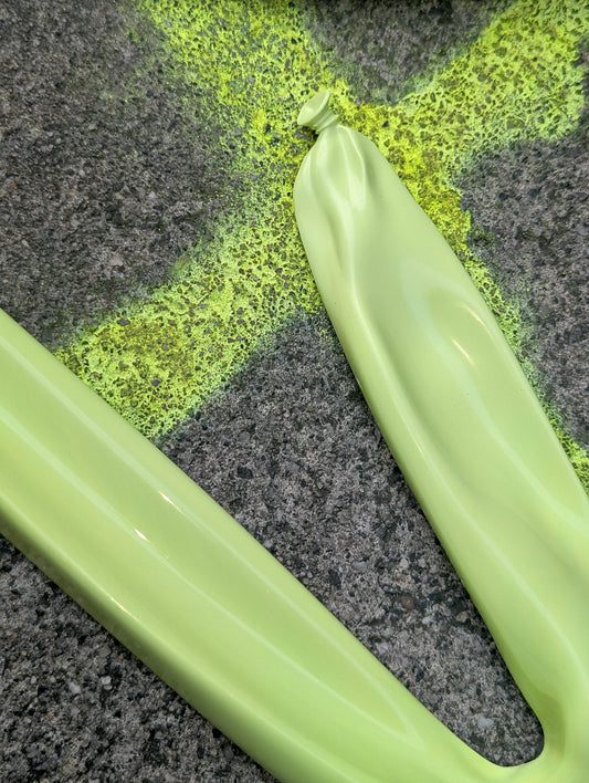 Deflated Balloon Hanger Sunny Lime